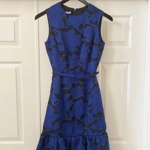 Ladies Dress Oscar de la Renta Royal blue with black. Size 2
